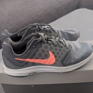 Nike Gray and Coral Athletic Running Sneakers